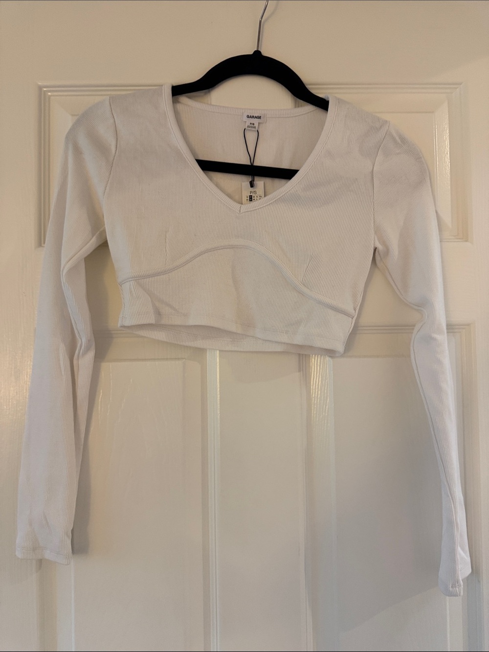 Garage White Ribbed V-Neck Long-Sleeve Crop Top